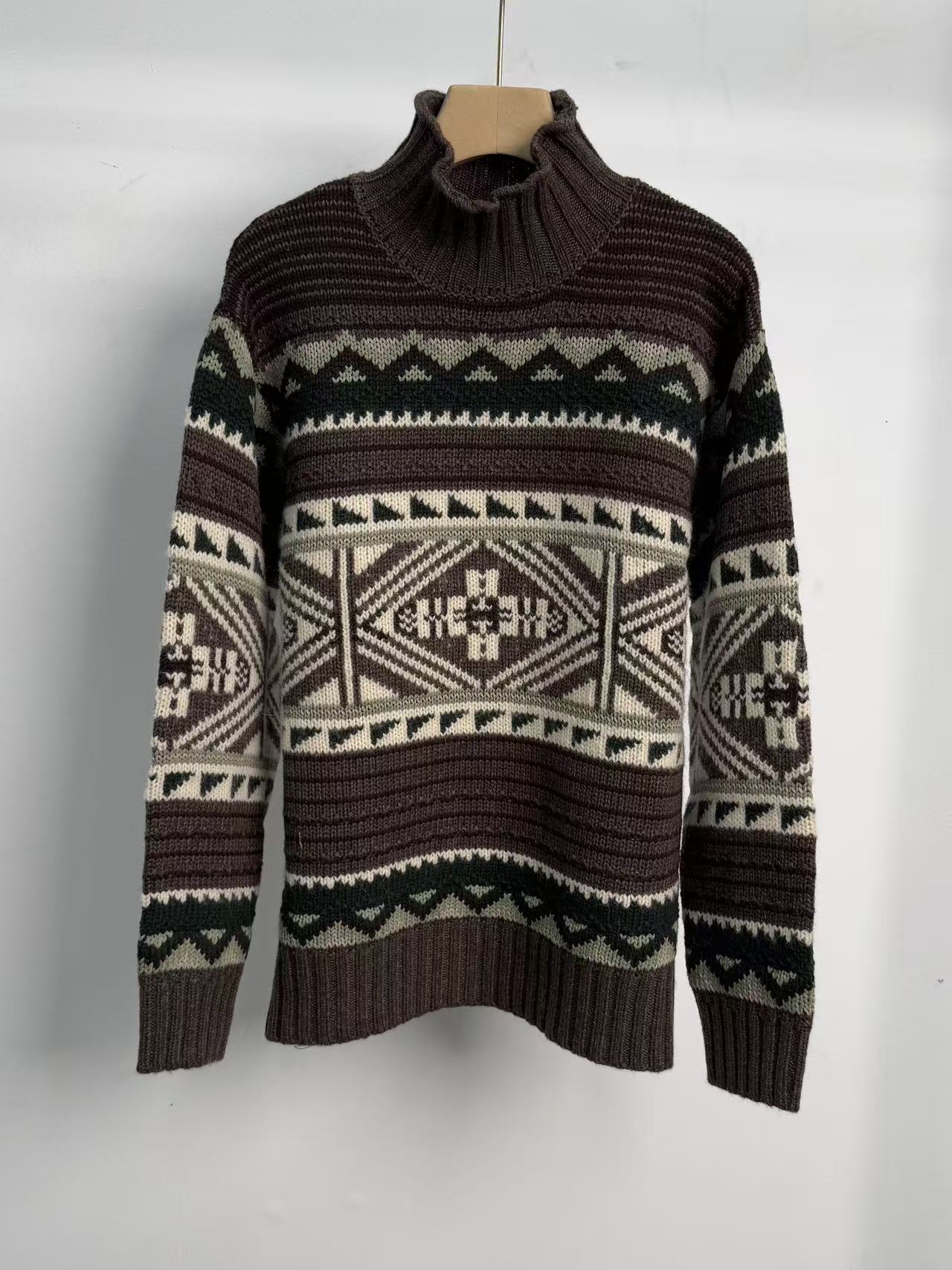 Wiosenno-jesienny sweter damsk – Embroidery Flower Pattern recenzja i cena