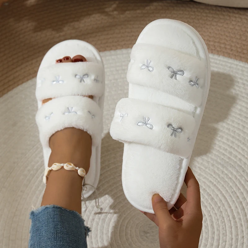 Modne, puszyste kapcie z hafte – Embroidery Yes recenzja i cena