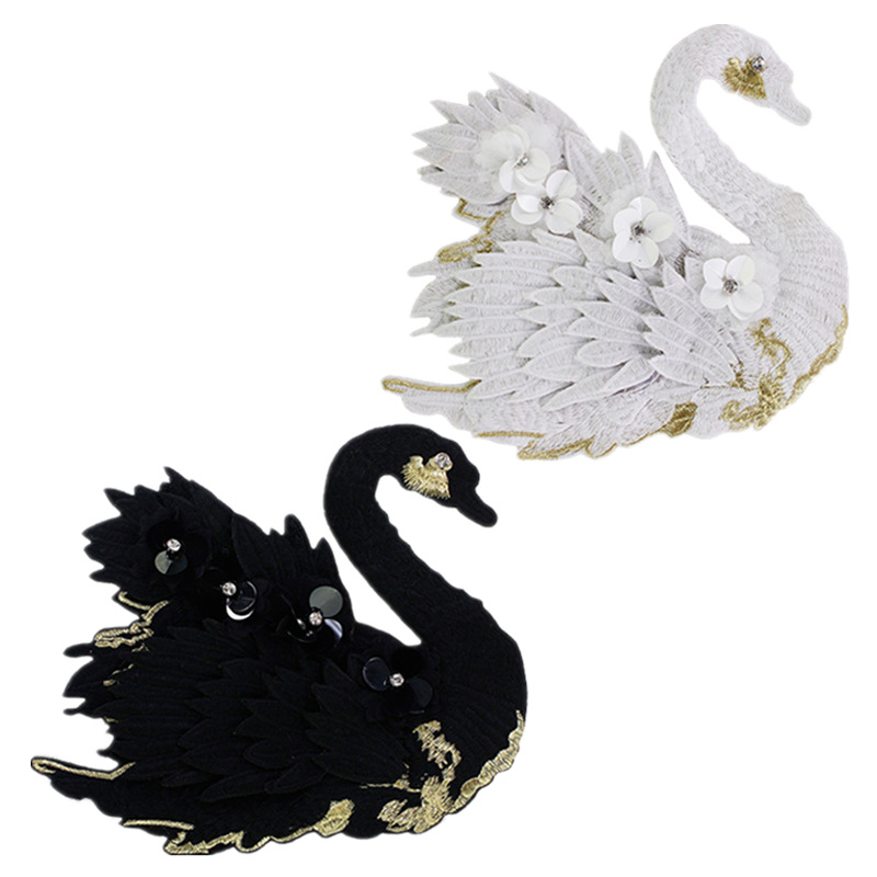 10 sztuk/partia Naszywki z duż – Embroidery On Black Shirt recenzja i cena