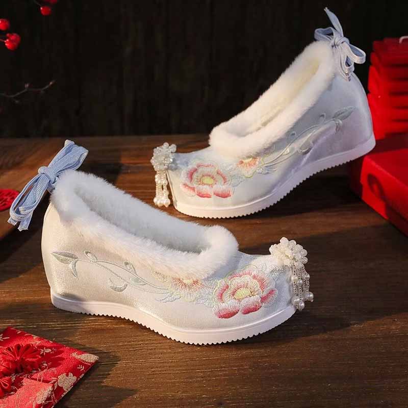 Damskie rozmiary plus size 41  – Embroidery Shoes recenzja i cena